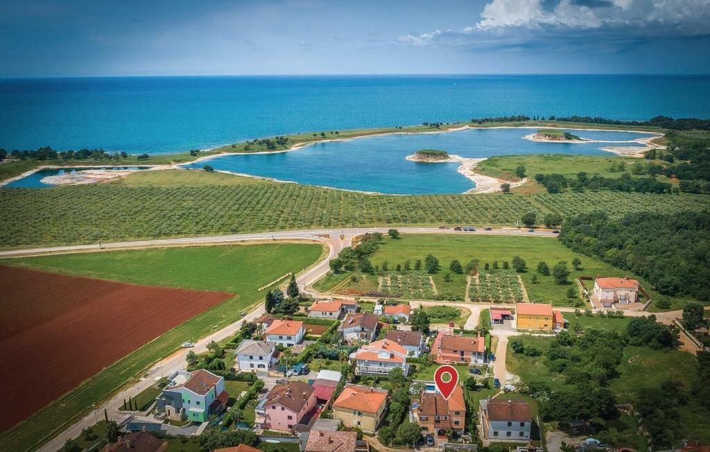 Villa Lukas Umag Exterior photo