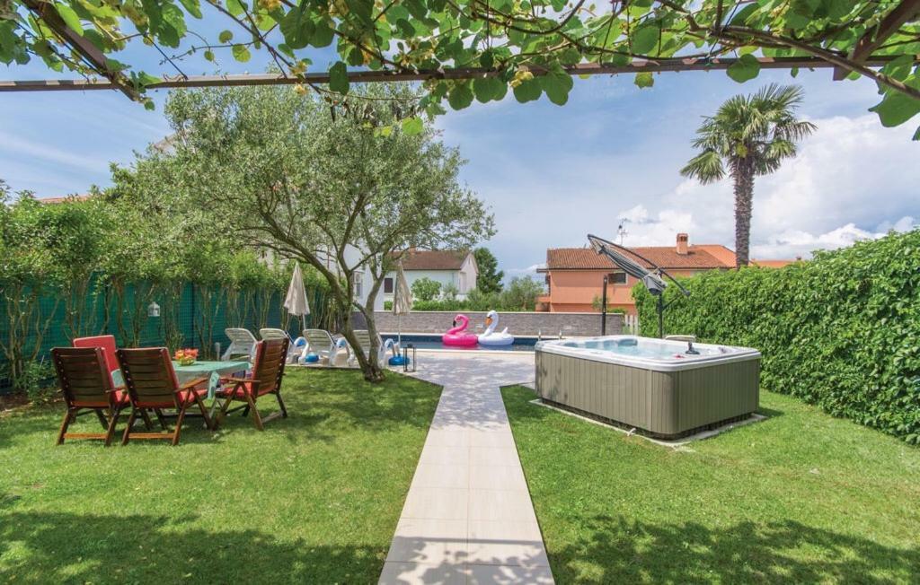 Villa Lukas Umag Exterior photo